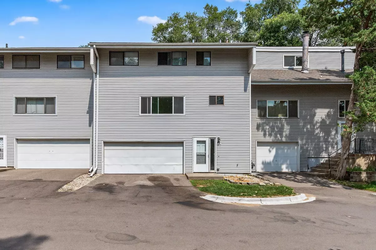 Brooklyn Center, MN 55430,6618 Camden DR