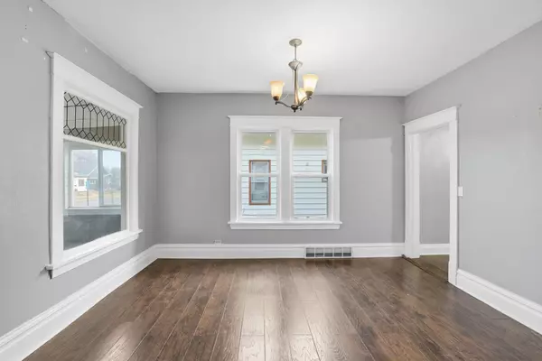 Saint Cloud, MN 56303,351 20th AVE N