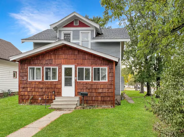 Saint Cloud, MN 56303,351 20th AVE N