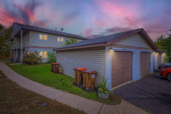 Inver Grove Heights, MN 55077,7924 Barbara AVE