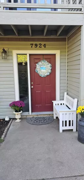 7924 Barbara AVE, Inver Grove Heights, MN 55077