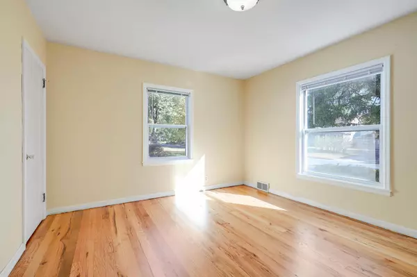 Saint Louis Park, MN 55416,1836 Dakota AVE S