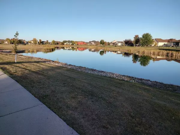 Fargo, ND 58104,4795 Woodhaven DR S