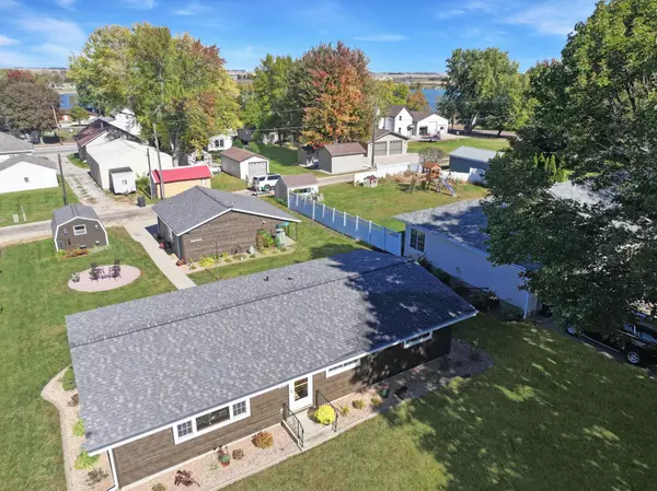 Lake Wilson, MN 56151,230 Prairie ST