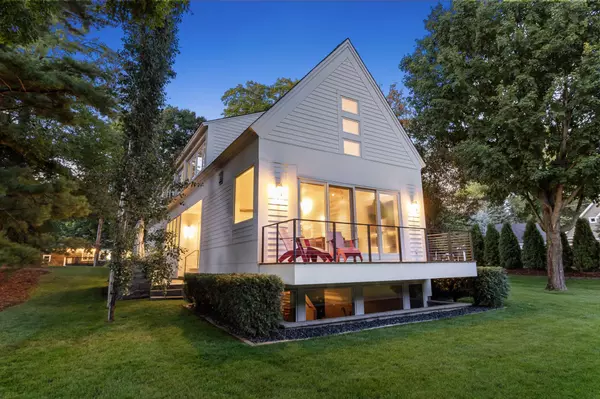 Deephaven, MN 55391,19100 Rutledge RD