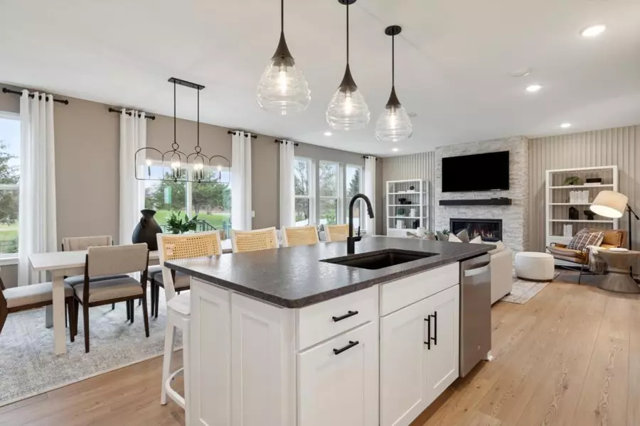 10398 Mcgregor BLVD, Woodbury, MN 55129