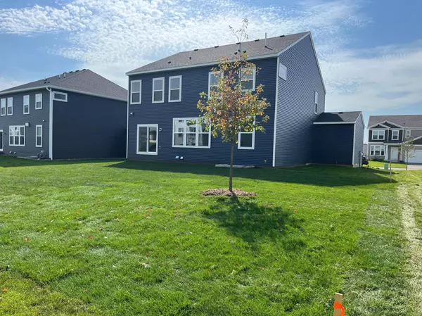 Woodbury, MN 55129,10374 Mcgregor BLVD