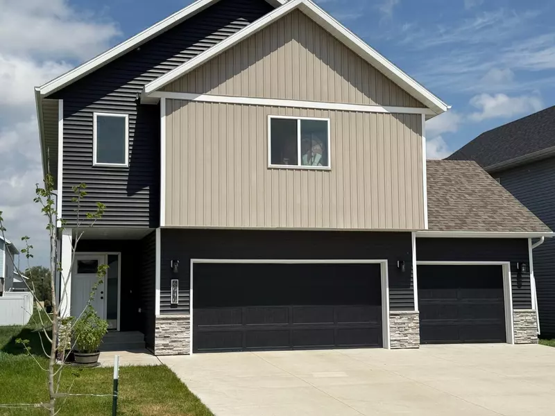 6040 79th AVE S, Horace, ND 58047