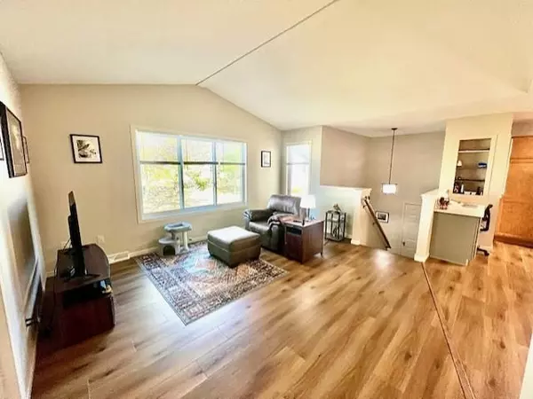 Hutchinson, MN 55350,1053 Prairie View DR SW