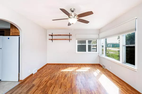 Moorhead, MN 56560,420 17th ST N