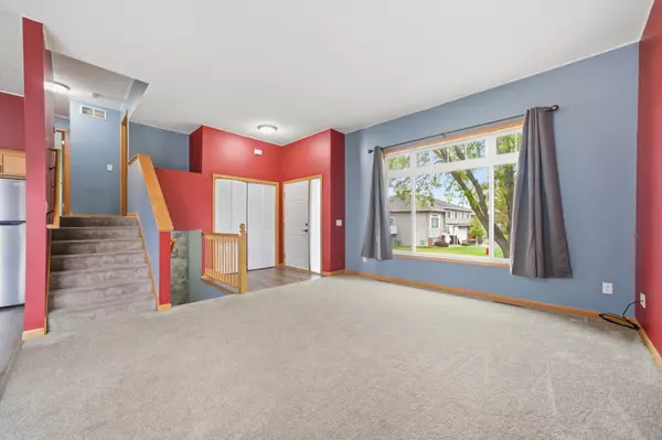 Northfield, MN 55057,1513 Senate LN