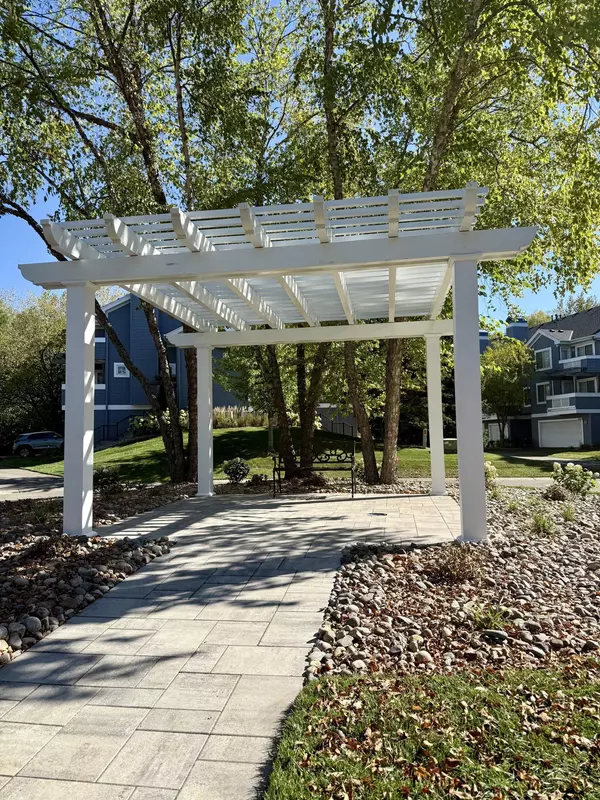 Plymouth, MN 55447,15625 24th AVE N #E