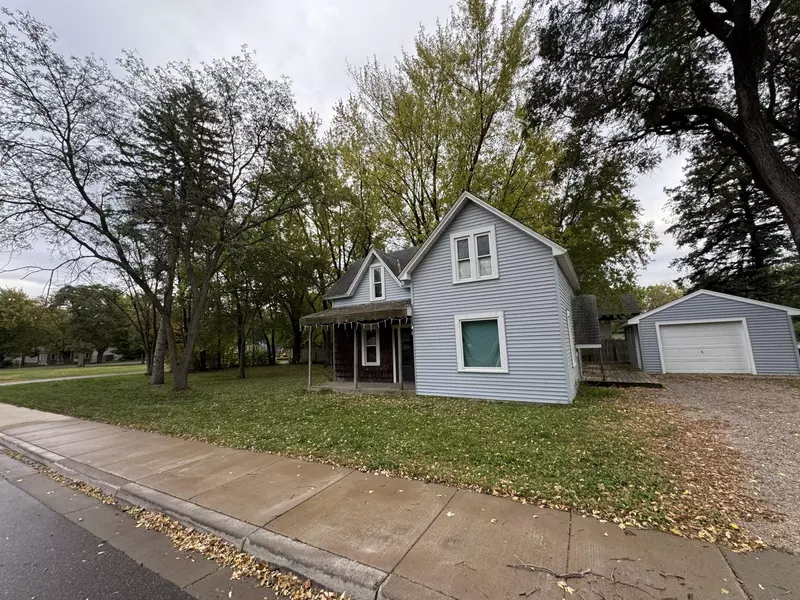 87 Maple AVE N, Delano, MN 55328