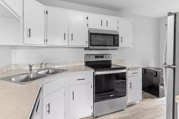 Oakdale, MN 55128,7610 15th Street LN N #907
