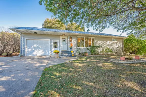 330 W 2nd ST, Granada, MN 56039