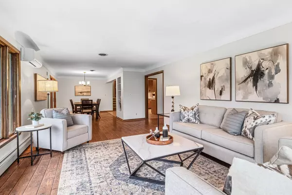 Roseville, MN 55113,590 Ryan AVE W