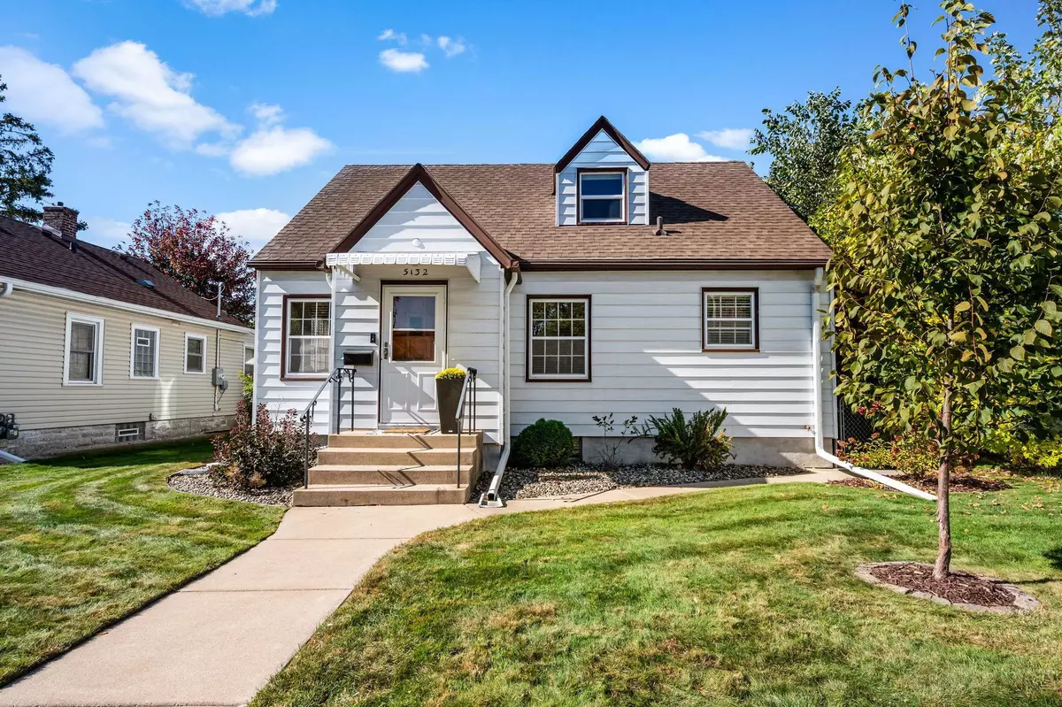 Minneapolis, MN 55417,5132 45th AVE S