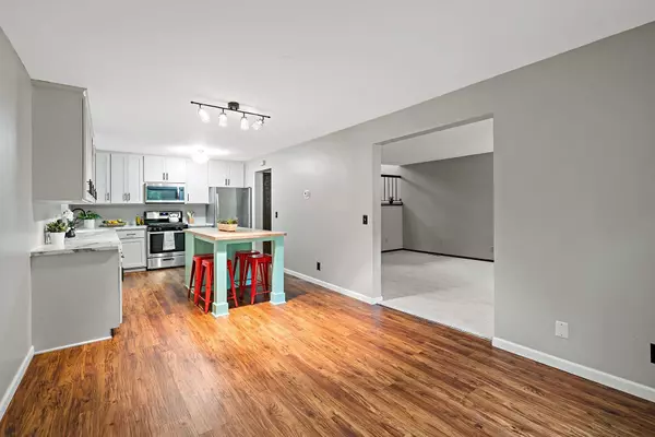 Plymouth, MN 55447,1712 Archer CT