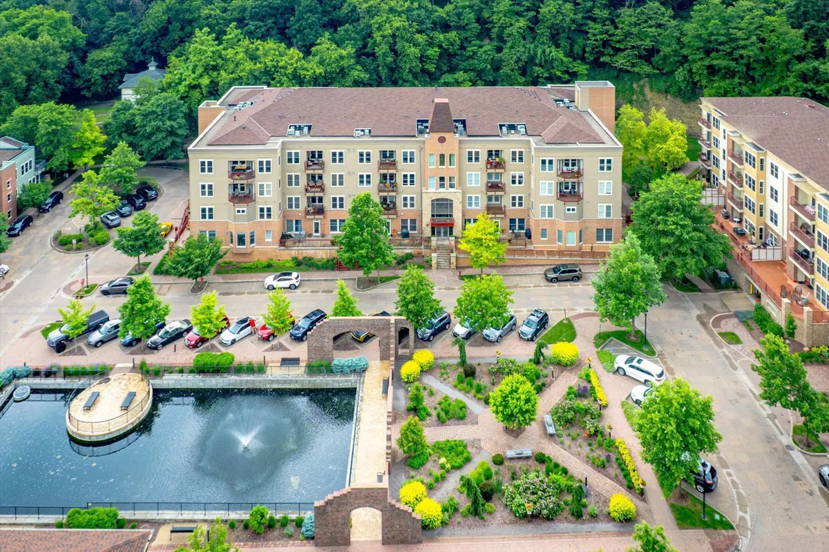 Stillwater, MN 55082,620 Main ST N #114