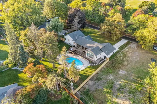 Saint Paul, MN 55116,2040 Edgcumbe RD