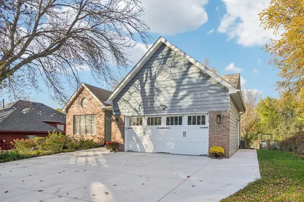 4448 W 144th ST, Savage, MN 55378