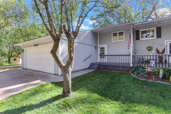 White Bear Twp, MN 55110,2542 Buffalo ST