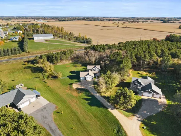 1193 121st ST, Warren Twp, WI 54023