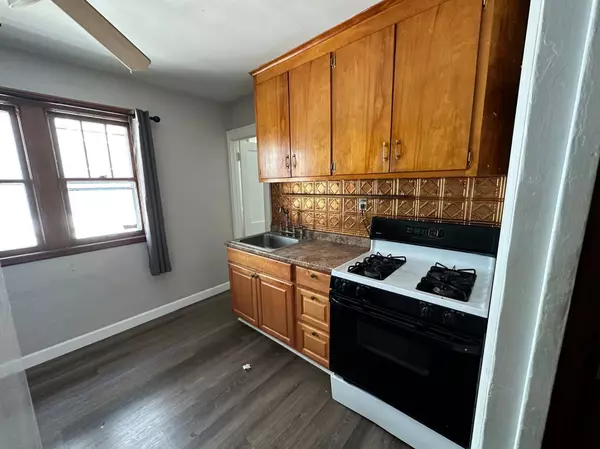 Minneapolis, MN 55406,4122 Cheatham AVE