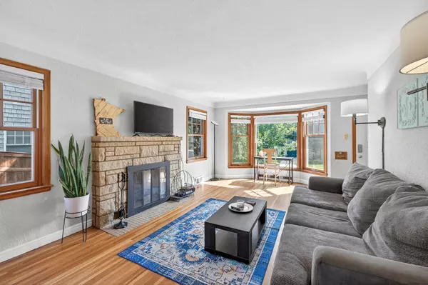 Saint Paul, MN 55116,1501 Eleanor AVE