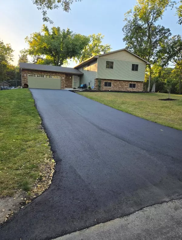 11660 Lehigh AVE S, Cottage Grove, MN 55033