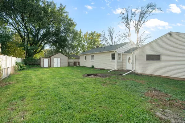 Maplewood, MN 55109,2420 Hazelwood ST