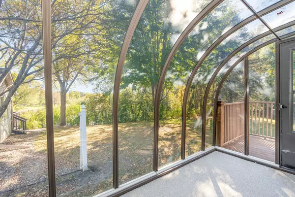 Shoreview, MN 55126,5621 Heather Ridge CT