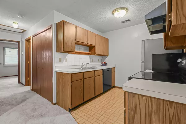 Brooklyn Park, MN 55445,6523 84th CT N