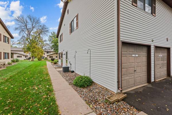 6523 84th CT N, Brooklyn Park, MN 55445