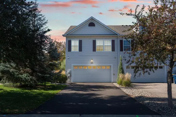 1660 Liberty ST, Shakopee, MN 55379