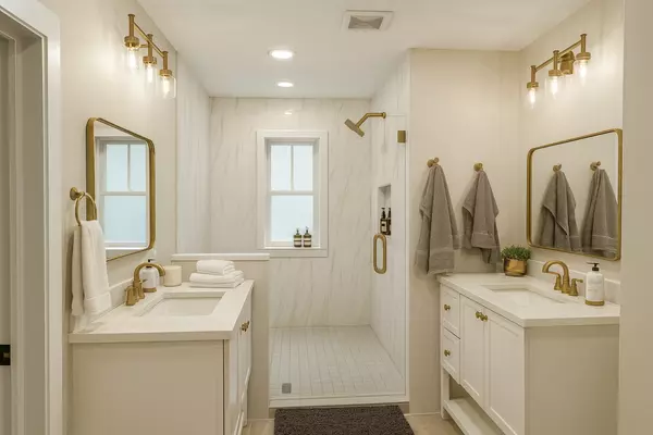 Minneapolis, MN 55416,2708 Chowen AVE S