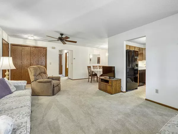 Saint Paul, MN 55106,500 Etna ST #104