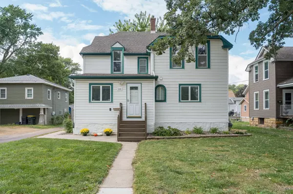 North Mankato, MN 56003,415 Sherman ST