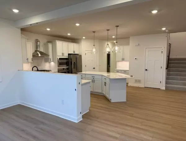 Rogers, MN 55374,12115 Aurora AVE