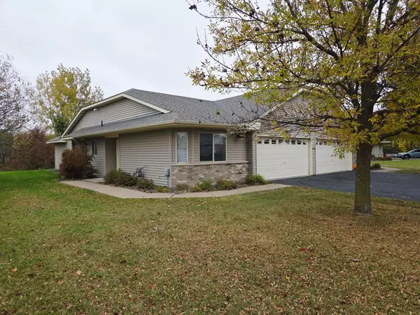 730 Highview CT, Saint Croix Falls, WI 54024