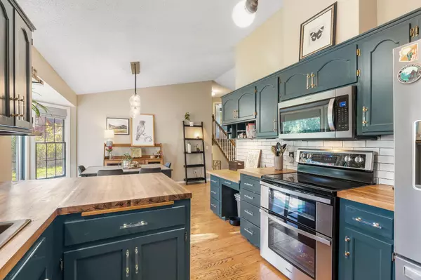 Mahtomedi, MN 55115,442 Juniper CT