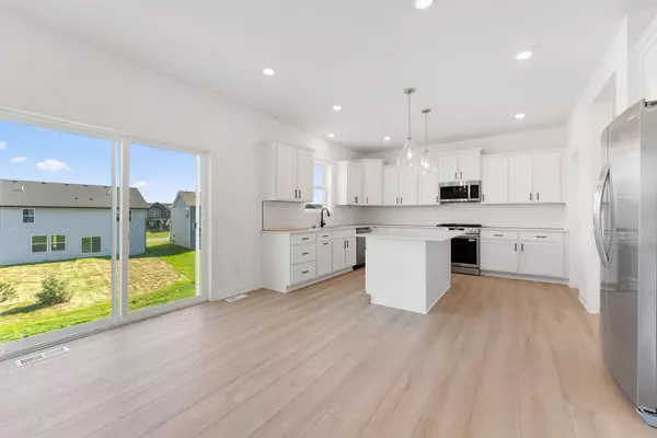 Shakopee, MN 55379,2471 Tyrone DR