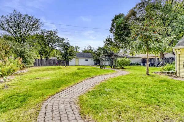 Fargo, ND 58102,1357 12th ST N