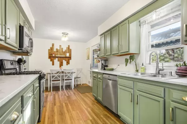 Maplewood, MN 55119,814 Sterling ST N