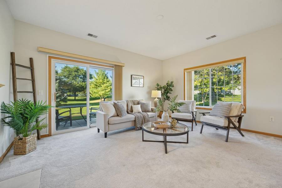 15725 France WAY, Apple Valley, MN 55124