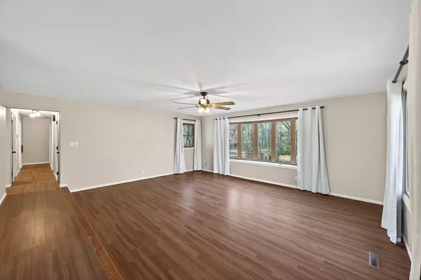 Columbus, MN 55025,9042 Howard Lake DR NE