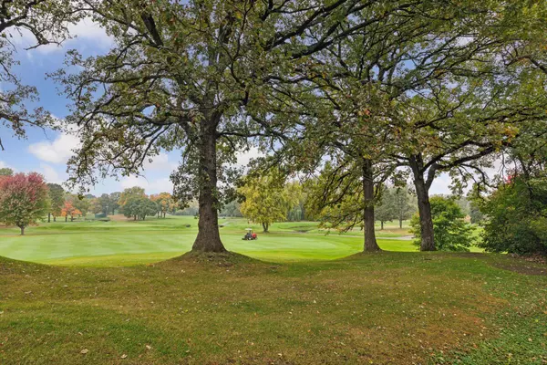 Golden Valley, MN 55427,1041 Idaho AVE N