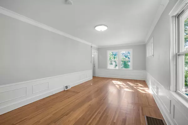 Saint Paul, MN 55106,799 Cook AVE E