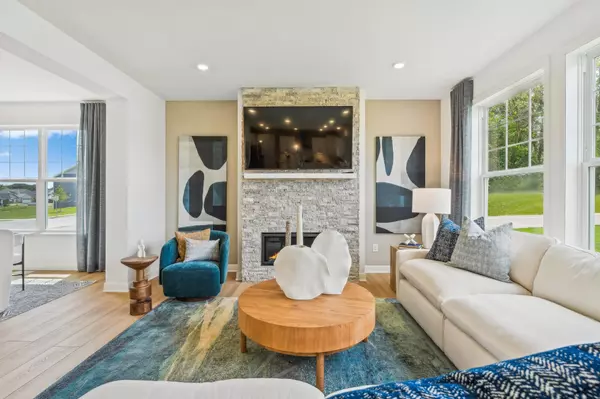 Lino Lakes, MN 55038,7536 Lotus LN