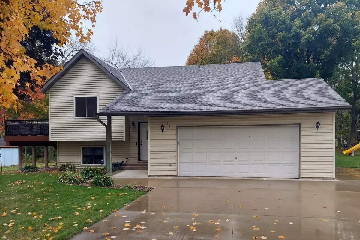 Saint Stephen, MN 56375,111 4th AVE SE